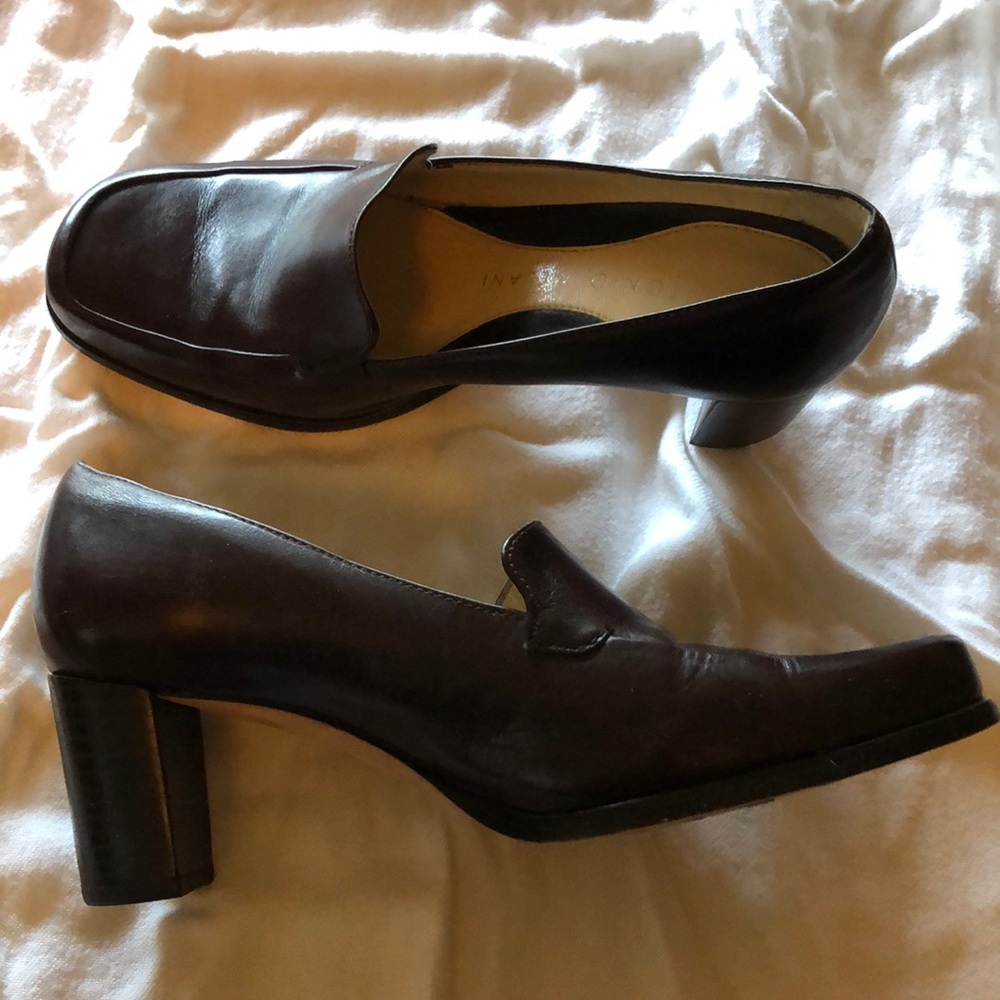 Heeled loafer